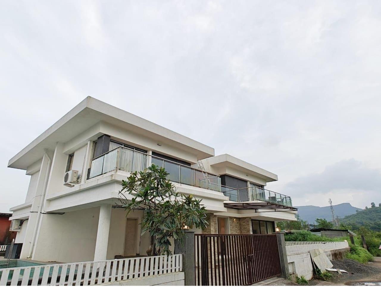 Apartamento Mizzle Exotica Lonavala Exterior foto